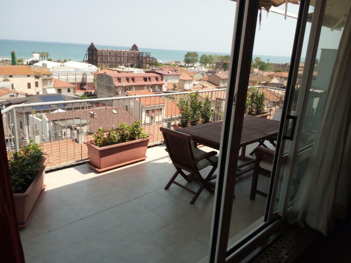Sky Wellness Apartment Porto SantʼElpidio Buitenkant foto