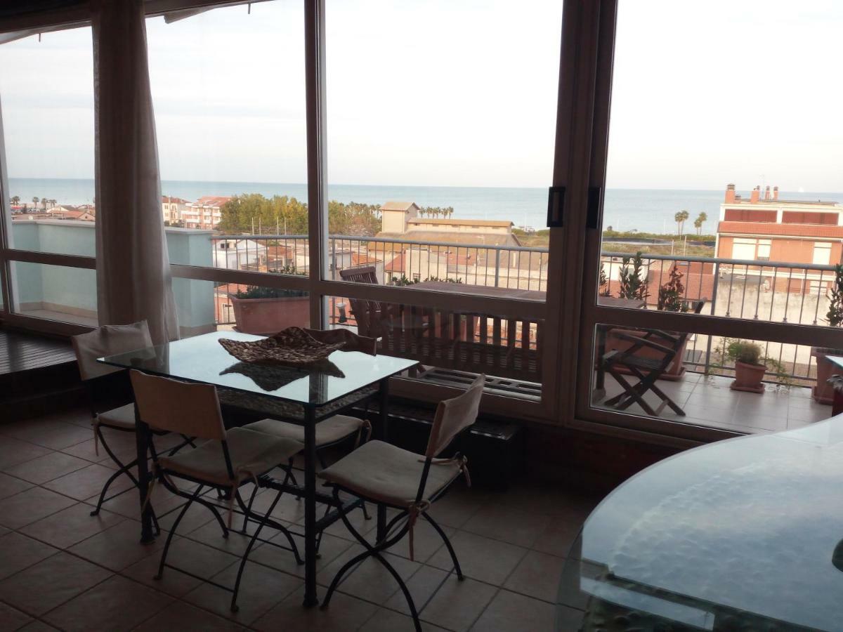 Sky Wellness Apartment Porto SantʼElpidio Buitenkant foto